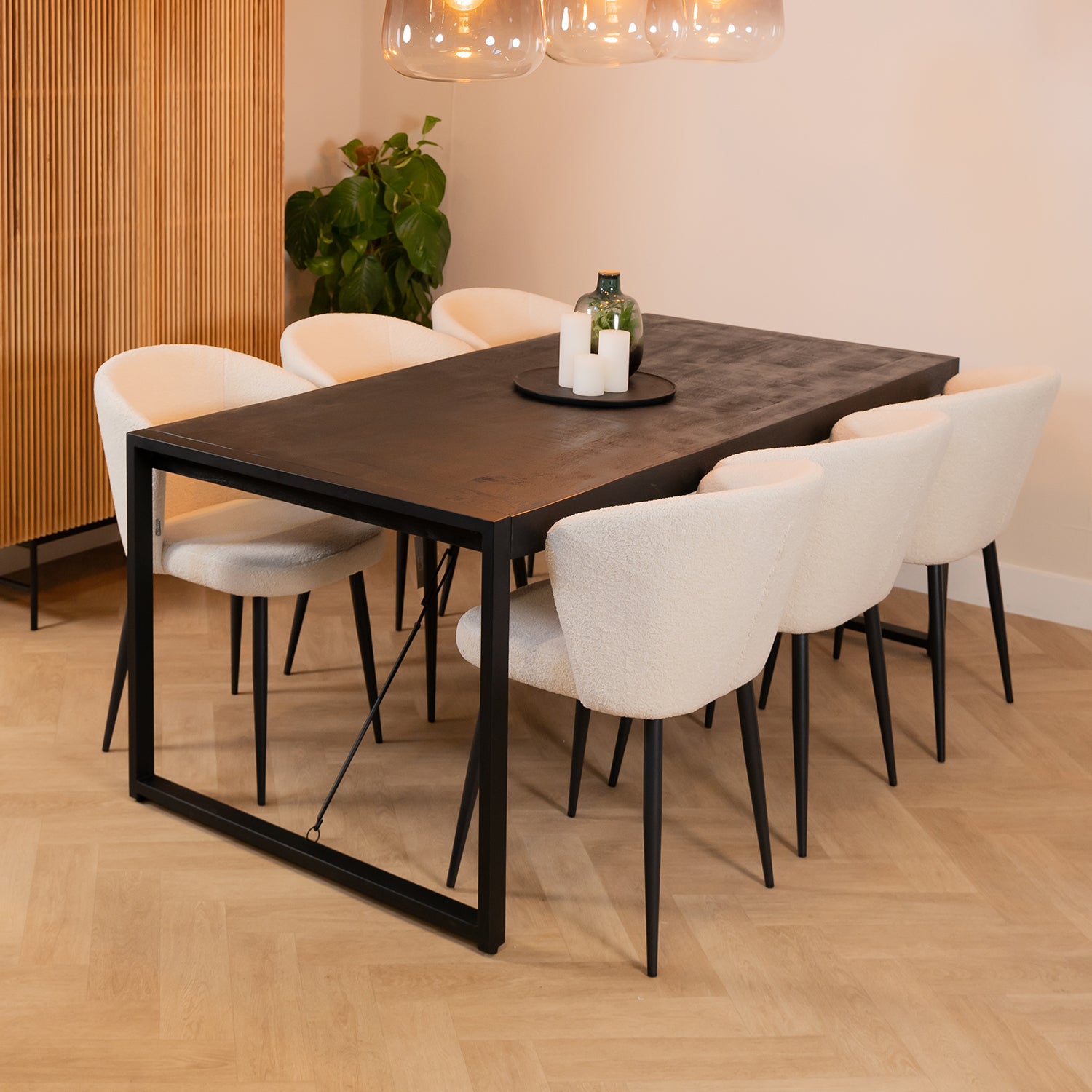 MeubelBaas-britt-black-zwart-mangohout-industrieel-eettafel-tafel-2.jpg Esstisch Britt Schwarz - Image 1